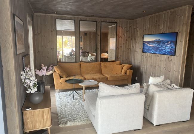 New and modern cabin for rent in Geilo with cosy seating