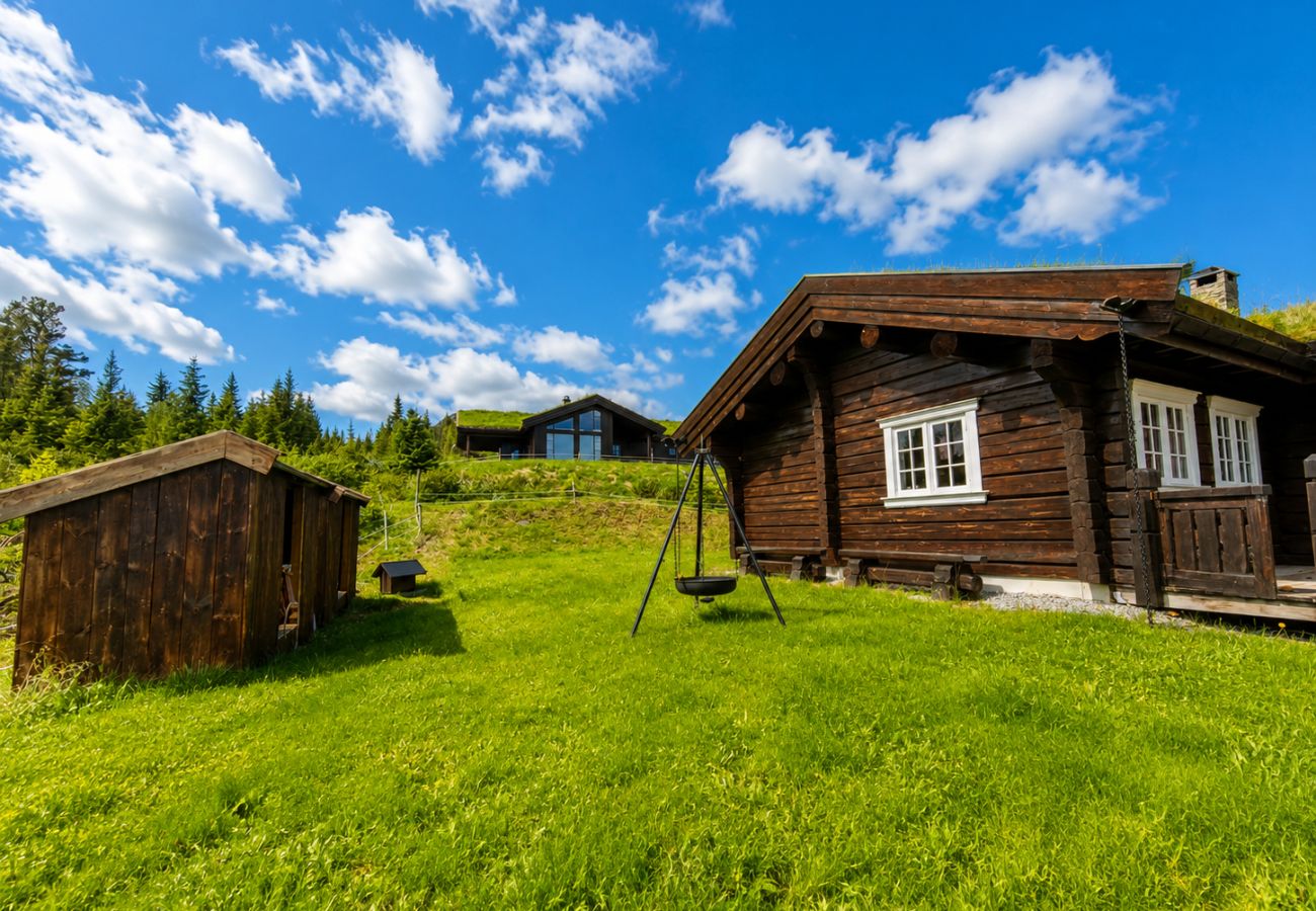 Cottage in Gol - Dream mountain cabin with jacuzzi and views