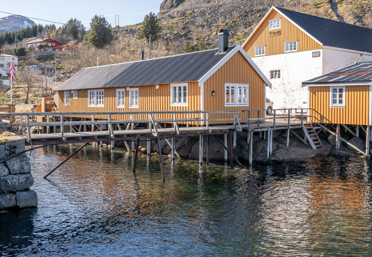Cottage in Moskenes - Åsebua - Renovated rorbu with seaview