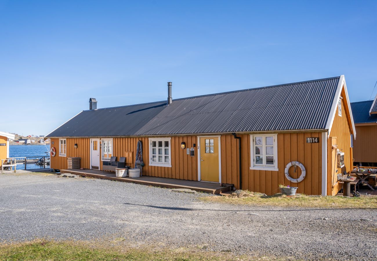 Cottage in Moskenes - Åsebua - Renovated rorbu with seaview