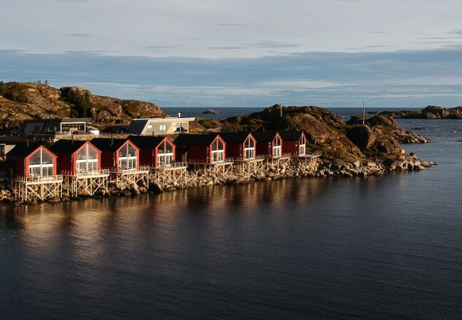 Cabin in Vestvågøy - Cabin in Lofoten with spectacular view Cabin in Vestvågøy - Cabin in Lofoten with spectacular view