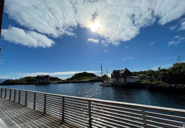 Cabin in Vestvågøy - Reinvikbua - Seaside Cabin in Finnvika, Stamsund