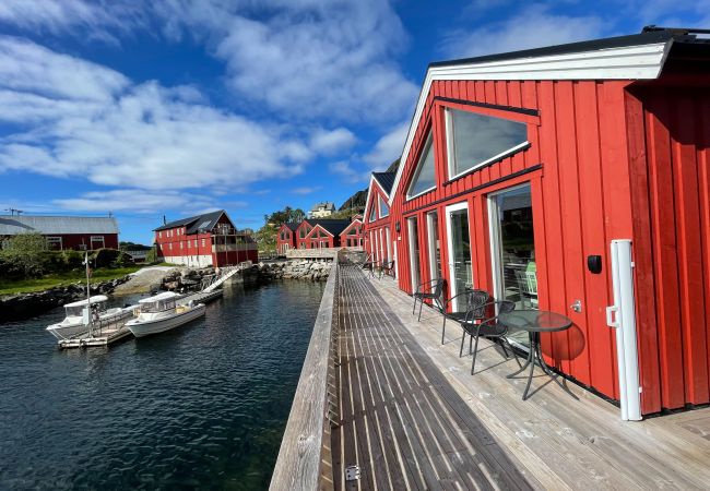 Cabin in Vestvågøy - Reinvikbua - Seaside Cabin in Finnvika, Stamsund