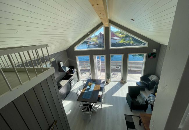 Cabin in Vestvågøy - Reinvikbua - Seaside Cabin in Finnvika, Stamsund