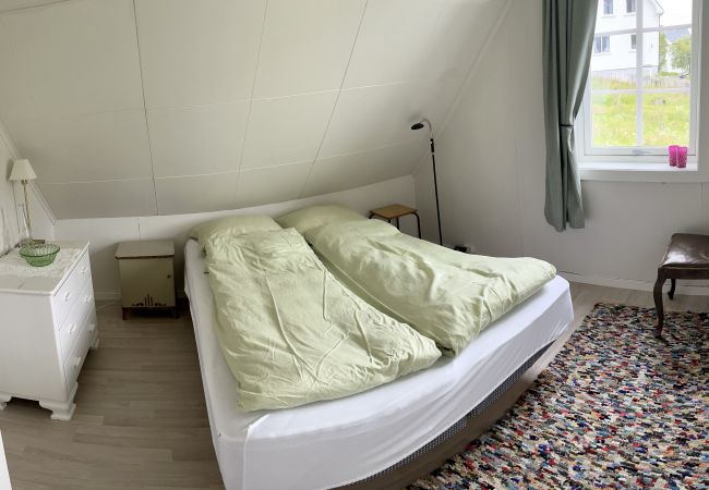 House in Moskenes - Koselig nyrestaurert hus med flott utsikt! House in Moskenes - Koselig nyrestaurert hus med flott utsikt!