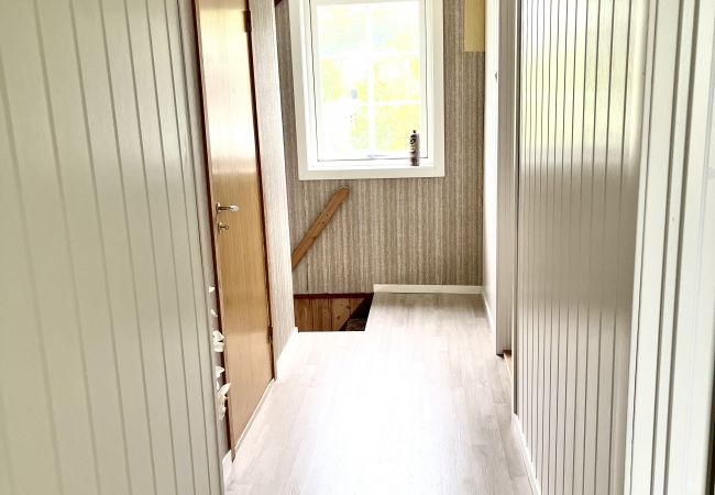 House in Moskenes - Koselig nyrestaurert hus med flott utsikt! House in Moskenes - Koselig nyrestaurert hus med flott utsikt!
