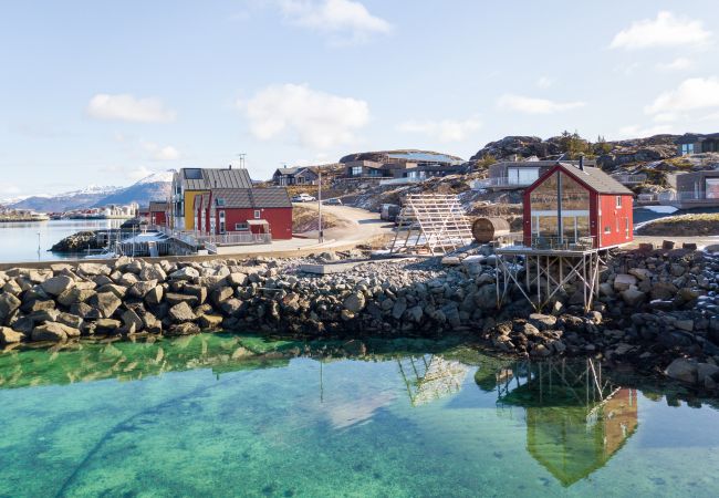 Cabin in Vestvågøy - Lofoten Waterfront luxury lodge Cabin in Vestvågøy - Lofoten Waterfront luxury lodge
