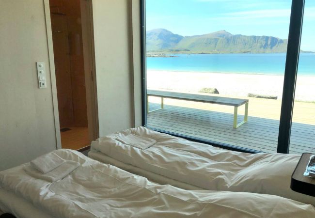 Villa in Flakstad - Exclusive Beach House Ramberg – Your Private Oasis Villa in Flakstad - Exclusive Beach House Ramberg – Your Private Oasis