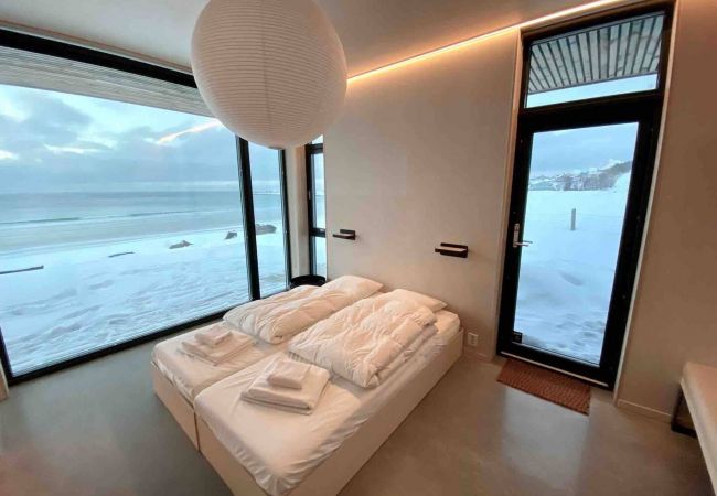 Villa in Flakstad - Exclusive Beach House Ramberg – Your Private Oasis Villa in Flakstad - Exclusive Beach House Ramberg – Your Private Oasis