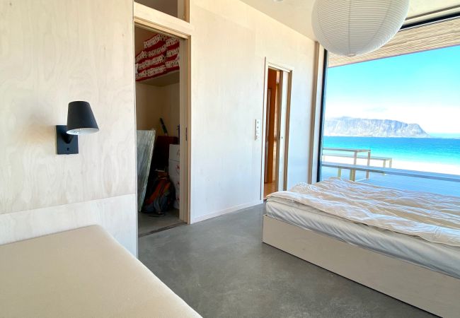 Villa in Flakstad - Exclusive Beach House Ramberg – Your Private Oasis Villa in Flakstad - Exclusive Beach House Ramberg – Your Private Oasis