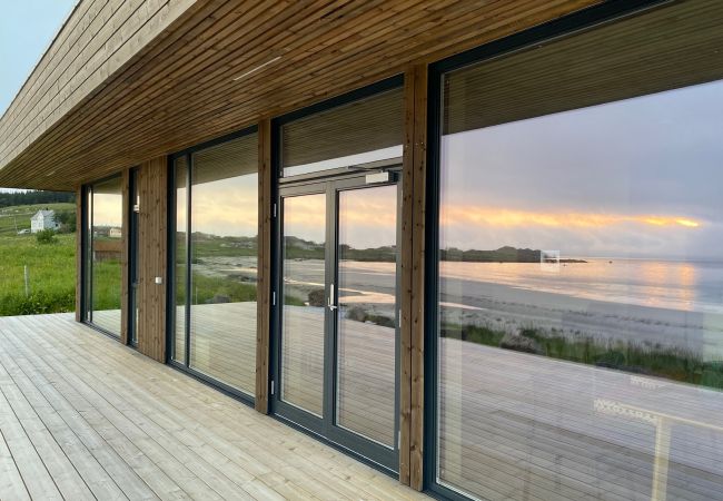 Villa in Flakstad - Exclusive Beach House Ramberg – Your Private Oasis Villa in Flakstad - Exclusive Beach House Ramberg – Your Private Oasis