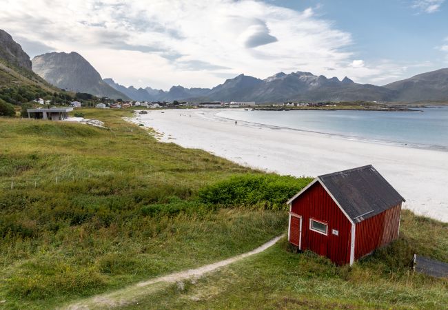 Villa in Flakstad - Exclusive Beach House Ramberg – Your Private Oasis Villa in Flakstad - Exclusive Beach House Ramberg – Your Private Oasis