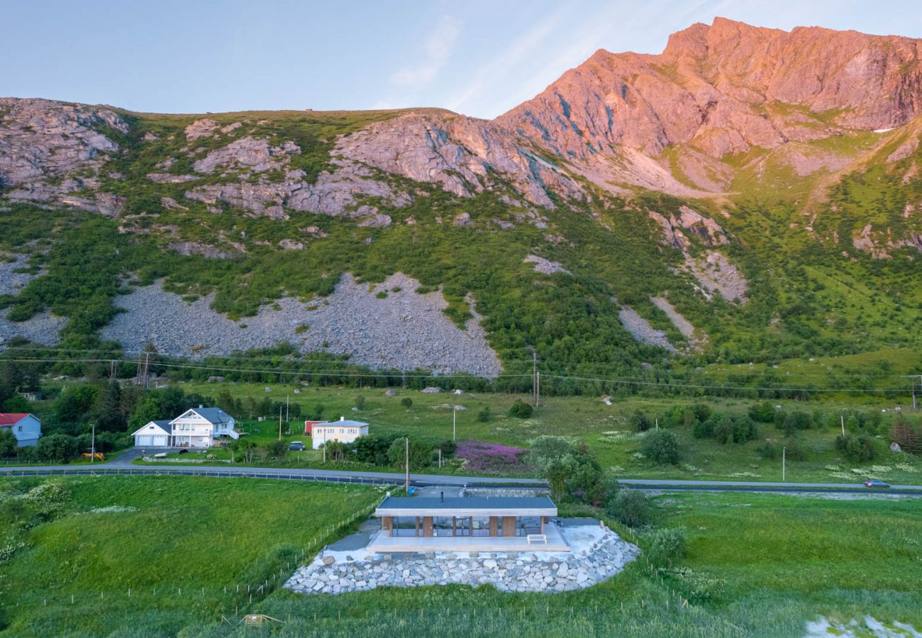 Villa in Flakstad - Exclusive Beach House Ramberg – Your Private Oasis