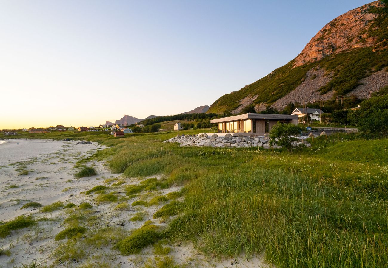 Villa in Flakstad - Exclusive Beach House Ramberg – Your Private Oasis