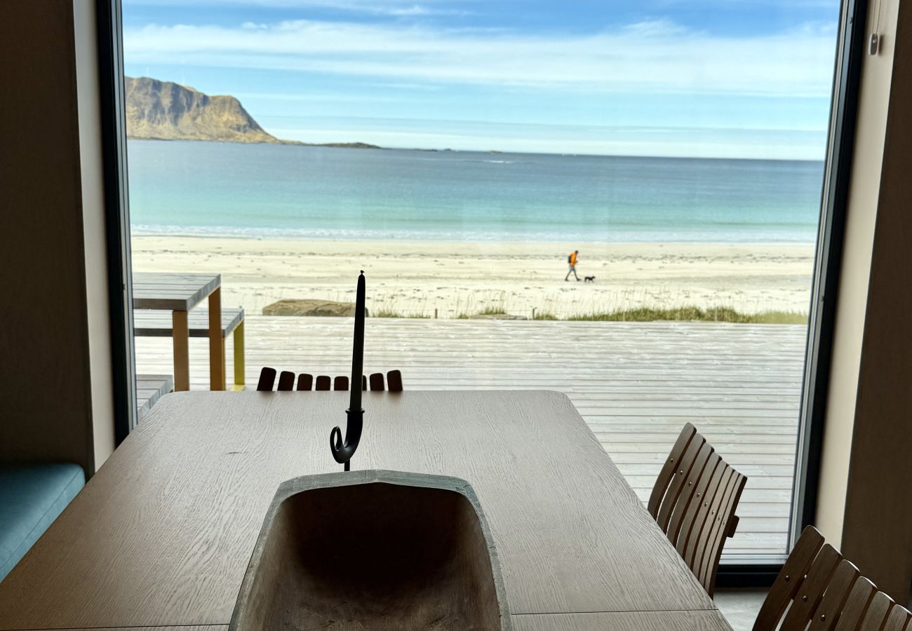 Villa in Flakstad - Exclusive Beach House Ramberg – Your Private Oasis