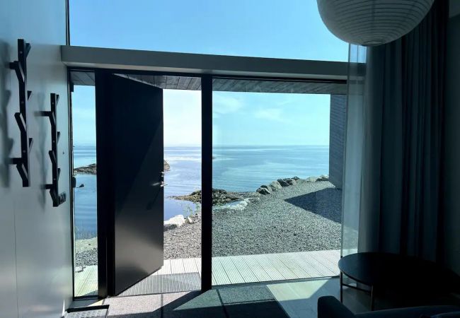 Studio in Moskenes - High end sea cabins at Å in Lofoten. Cabin 2 Studio in Moskenes - High end sea cabins at Å in Lofoten. Cabin 2