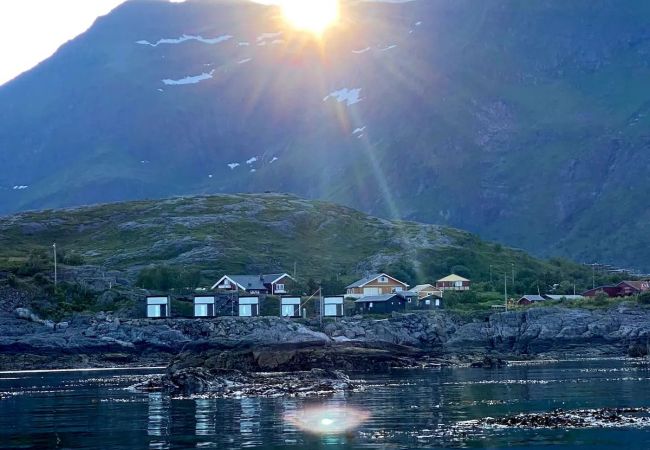 Studio in Moskenes - High end sea cabins at Å in Lofoten. Cabin 2 Studio in Moskenes - High end sea cabins at Å in Lofoten. Cabin 2
