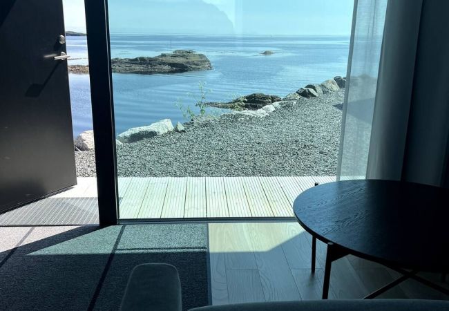 Studio in Moskenes - High end sea cabins at Å in Lofoten. Cabin 2 Studio in Moskenes - High end sea cabins at Å in Lofoten. Cabin 2