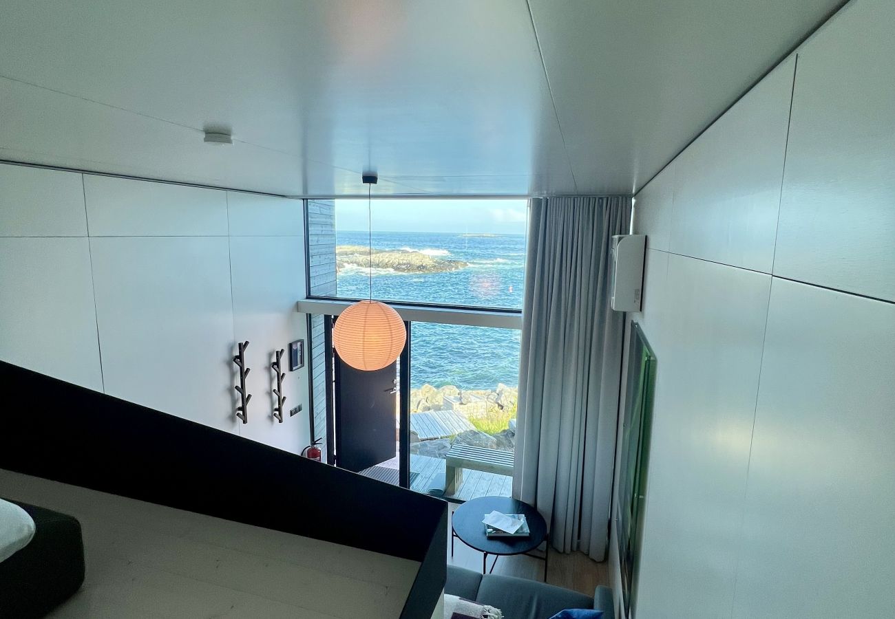 Cabin in Moskenes - High end sea cabins at Å in Lofoten. Cabin 2