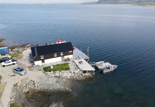 Cabin in Vestvågøy - Arctic Lofoten Retreat - Enjoy the silence! Cabin in Vestvågøy - Arctic Lofoten Retreat - Enjoy the silence!
