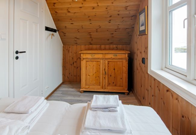 Cabin in Vestvågøy - Arctic Lofoten Retreat - Enjoy the silence! Cabin in Vestvågøy - Arctic Lofoten Retreat - Enjoy the silence!