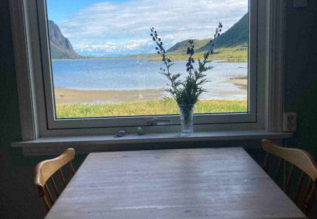 House in Vestvågøy - Charming house in fjord Lofoten House in Vestvågøy - Charming house in fjord Lofoten