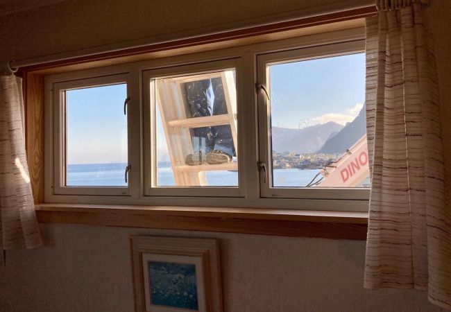 House in Moskenes - House with amazing view & location in Tind House in Moskenes - House with amazing view & location in Tind