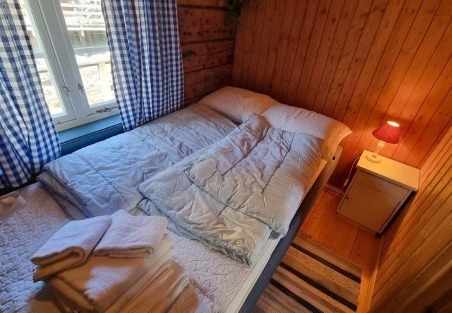 Cabin in Moskenes - Koselig rorbu på Tind Cabin in Moskenes - Koselig rorbu på Tind