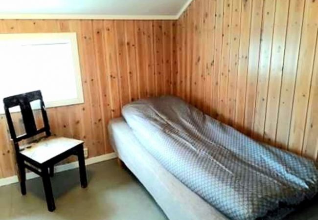 Apartment in Flakstad - Lofoten - Koselig leilighet for 3 personer. Apartment in Flakstad - Lofoten - Koselig leilighet for 3 personer.