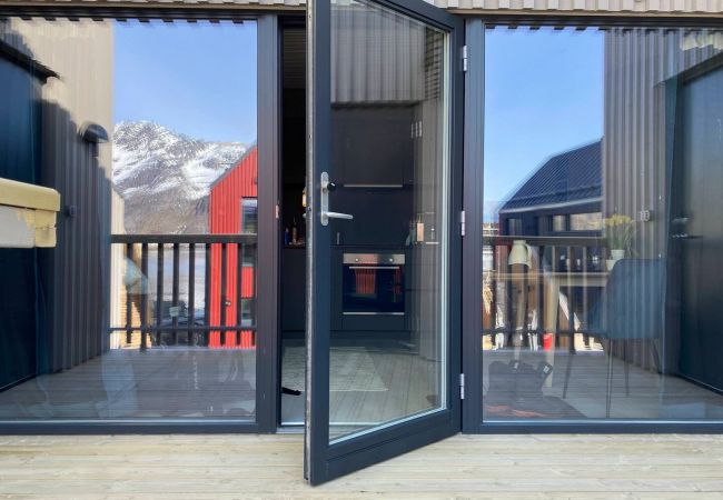 Apartment in Vågan - Modern apartment by the sea in Henningsvær Apartment in Vågan - Modern apartment by the sea in Henningsvær