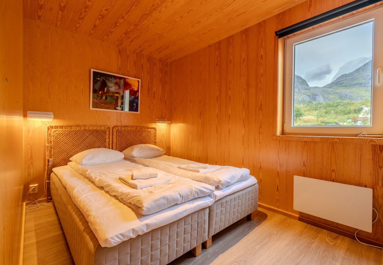 Cabin in Flakstad - Fjordview Ryten 1 Retreat
