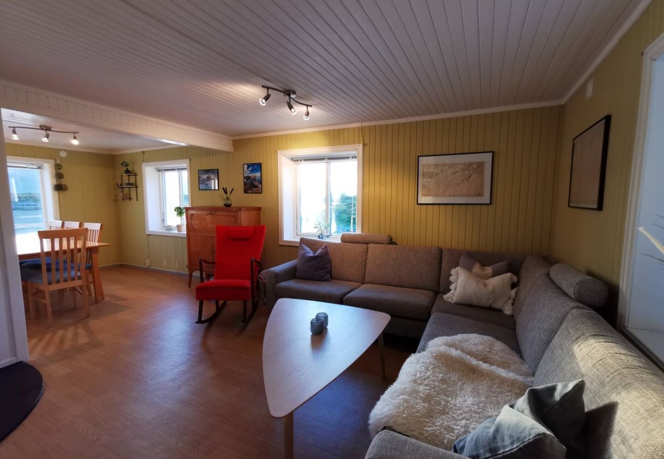 House in Flakstad - Panoramic seaview house by the sea