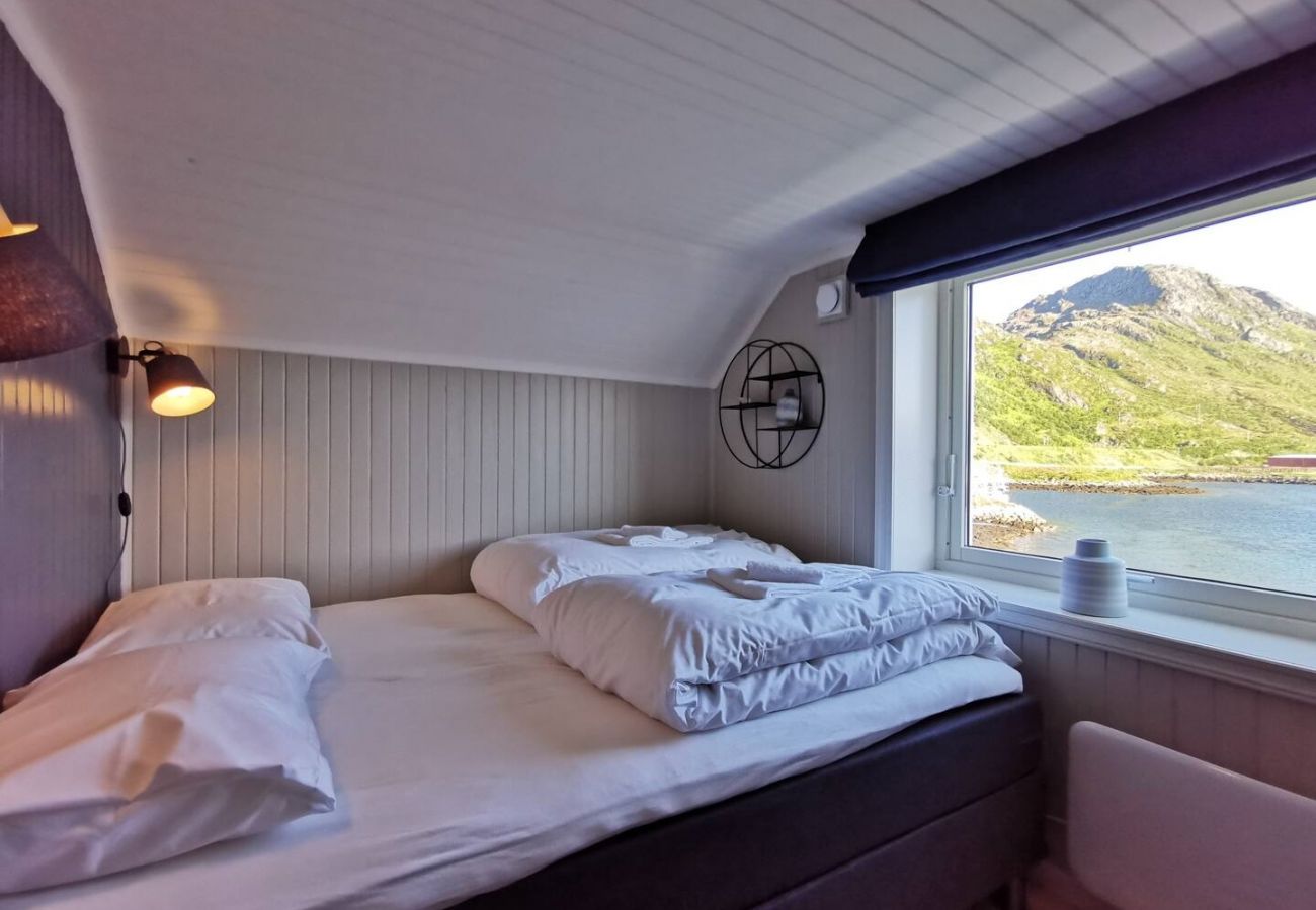 House in Flakstad - Panoramic seaview house by the sea