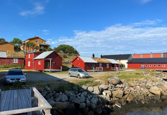 Cabin in Vestvågøy - Rorbu i fiskeværet Ballstad Cabin in Vestvågøy - Rorbu i fiskeværet Ballstad