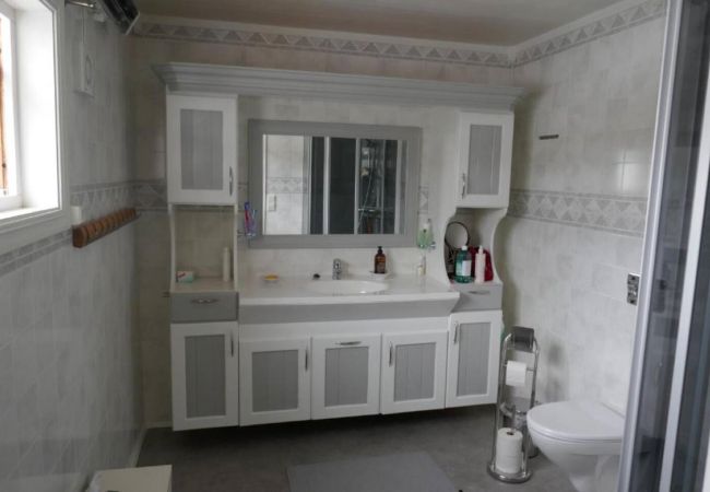 House in Flakstad - Seafront Holiday Home close to Reine, Lofoten House in Flakstad - Seafront Holiday Home close to Reine, Lofoten