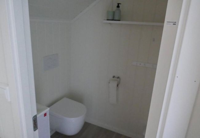 House in Flakstad - Seafront Holiday Home close to Reine, Lofoten House in Flakstad - Seafront Holiday Home close to Reine, Lofoten