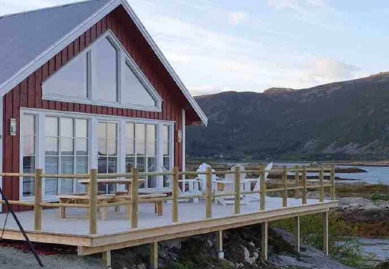 Cabin in Vestvågøy - Valberg High Quality Seaview Cabin