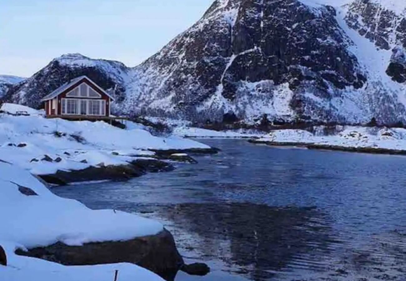 Cabin in Vestvågøy - Valberg High Quality Seaview Cabin