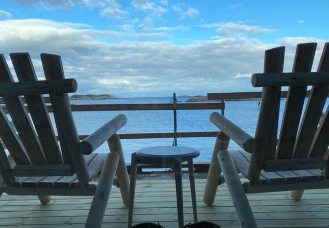 Apartment in Vågan - Waterfront apartment with panoramic sea view Apartment in Vågan - Waterfront apartment with panoramic sea view