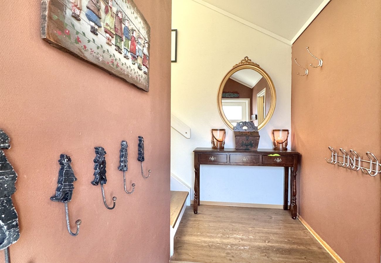 Apartment in Hol - Sjelefred - stor leilighet med sentral beliggenhet Apartment in Hol - Sjelefred - stor leilighet med sentral beliggenhet