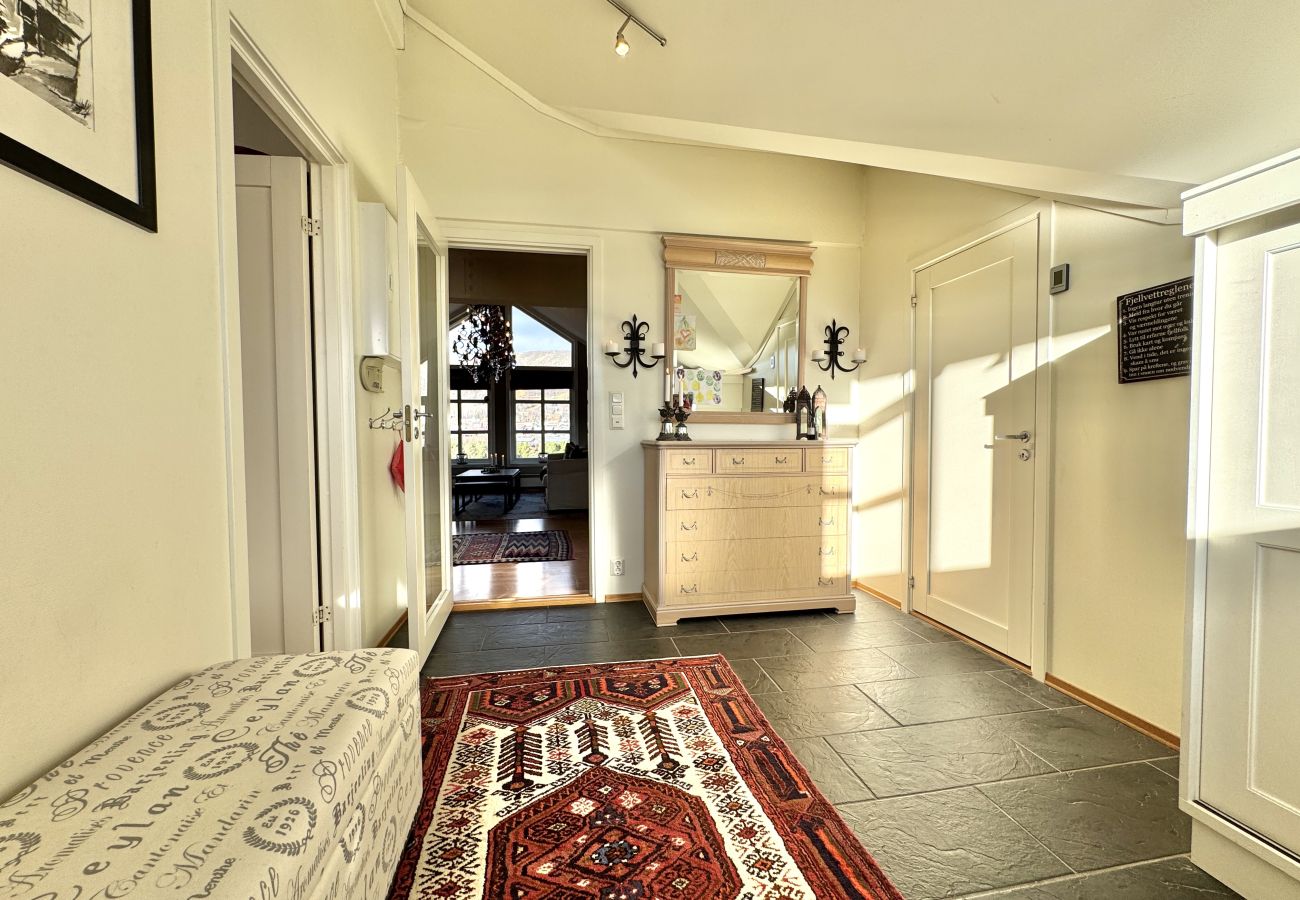 Apartment in Hol - Sjelefred - stor leilighet med sentral beliggenhet Apartment in Hol - Sjelefred - stor leilighet med sentral beliggenhet