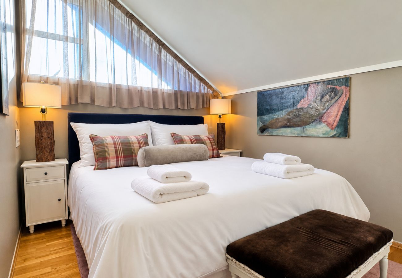 Apartment in Hol - Sjelefred - stor leilighet med sentral beliggenhet