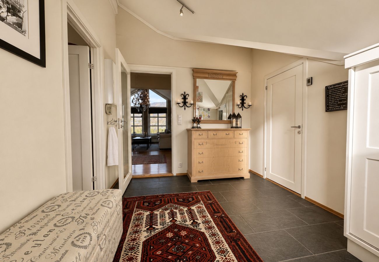 Apartment in Hol - Sjelefred - stor leilighet med sentral beliggenhet