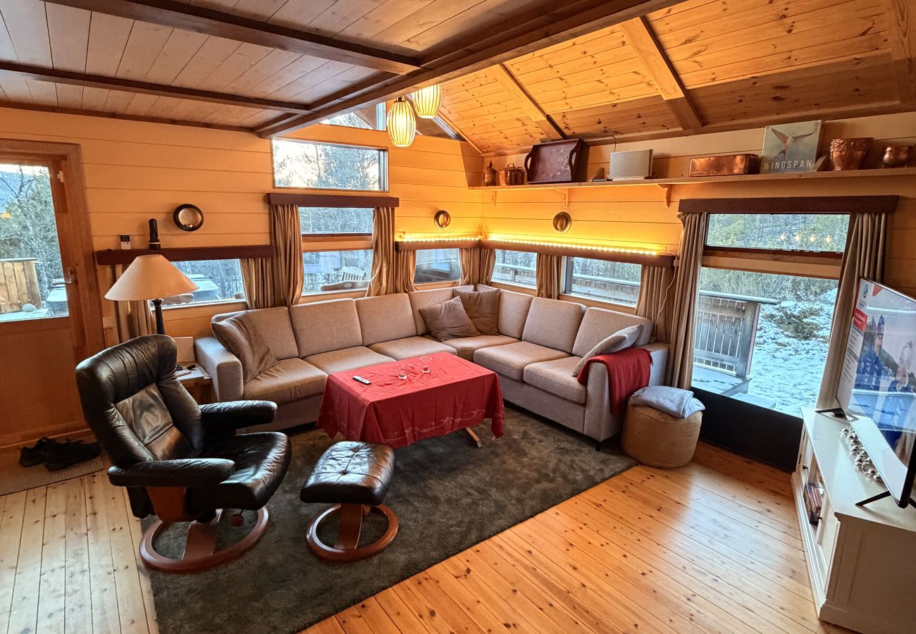Cabin in Hol - Cozy cabin on Geilo with jacuzzi, 5 min to ski slopes
