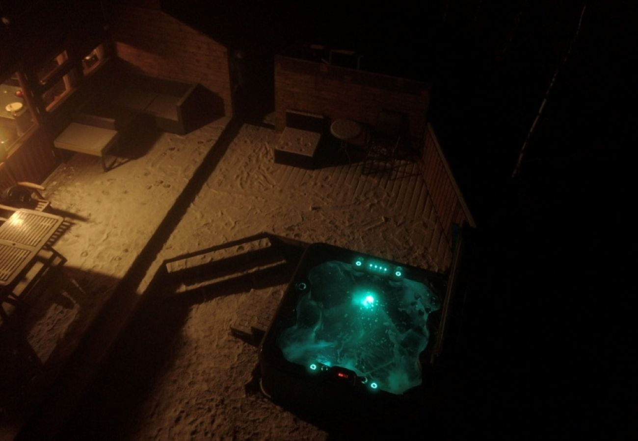 Cabin in Hol - Cozy cabin on Geilo with jacuzzi, 5 min to ski slopes