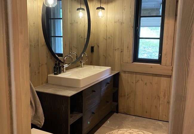Villa in Hol - Large Modern Cabin - Beautiful Surroundings - 10 Minutes from Geilo Villa in Hol - Large Modern Cabin - Beautiful Surroundings - 10 Minutes from Geilo