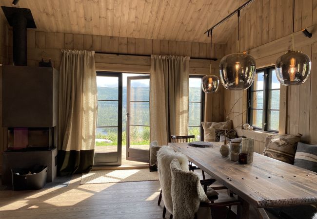 Villa in Hol - Large Modern Cabin - Beautiful Surroundings - 10 Minutes from Geilo Villa in Hol - Large Modern Cabin - Beautiful Surroundings - 10 Minutes from Geilo