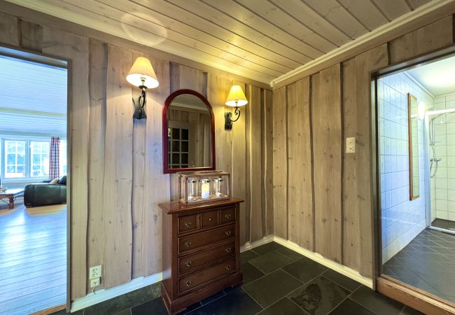House in Hol -  Centrally located cabin for rent in Geilo – Perfect for all seasons! House in Hol -  Centrally located cabin for rent in Geilo – Perfect for all seasons!