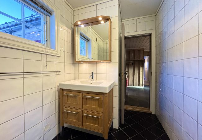 House in Hol -  Centrally located cabin for rent in Geilo – Perfect for all seasons! House in Hol -  Centrally located cabin for rent in Geilo – Perfect for all seasons!