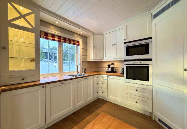 House in Hol -  Centrally located cabin for rent in Geilo – Perfect for all seasons! House in Hol -  Centrally located cabin for rent in Geilo – Perfect for all seasons!